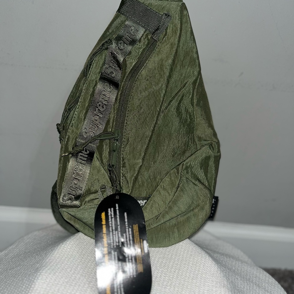 Unisex Supreme Crossbody - Olive